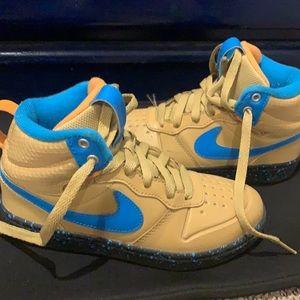 Boys Nike high top sneakers
